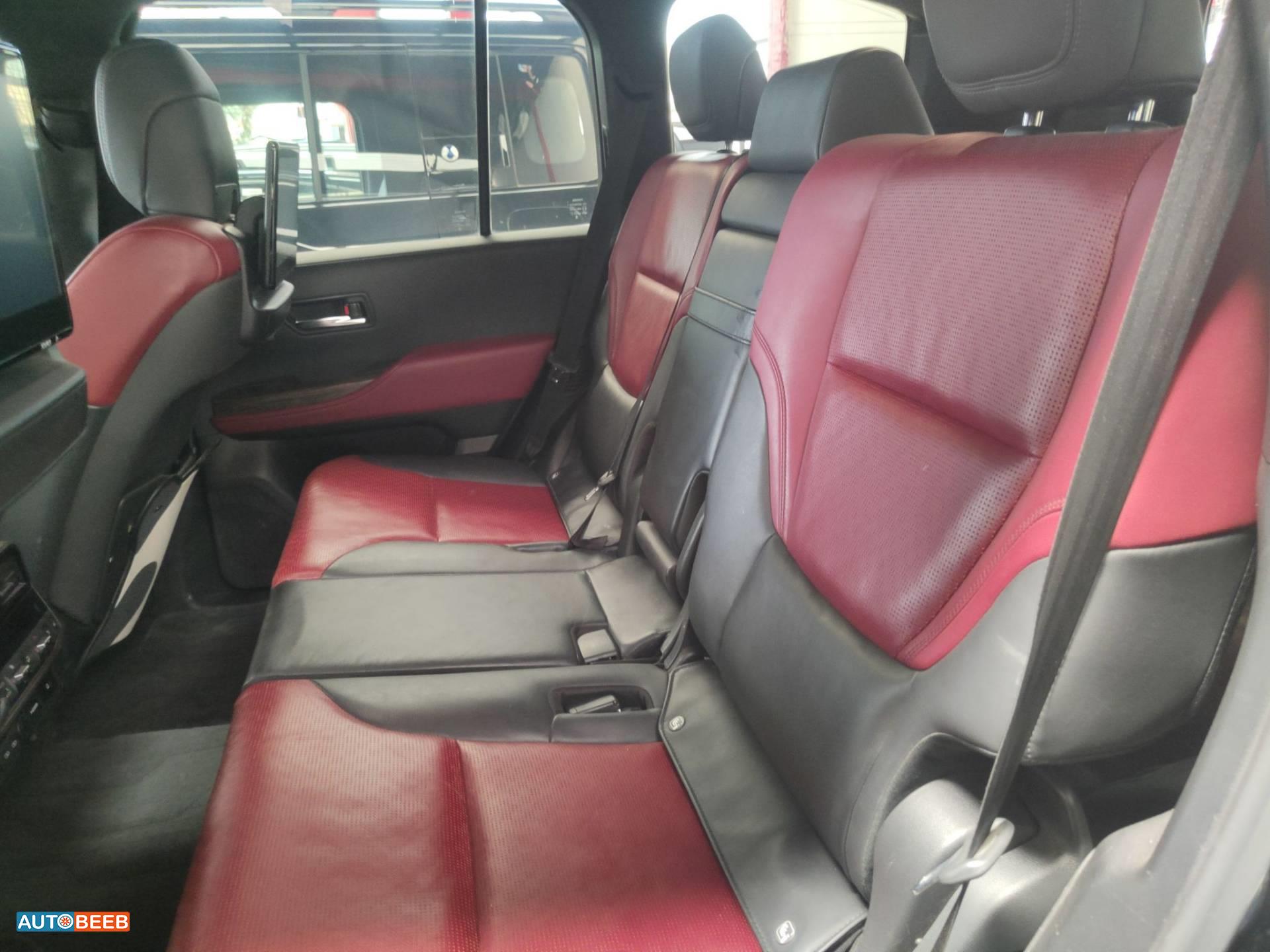 Toyota Land Cruiser 2023