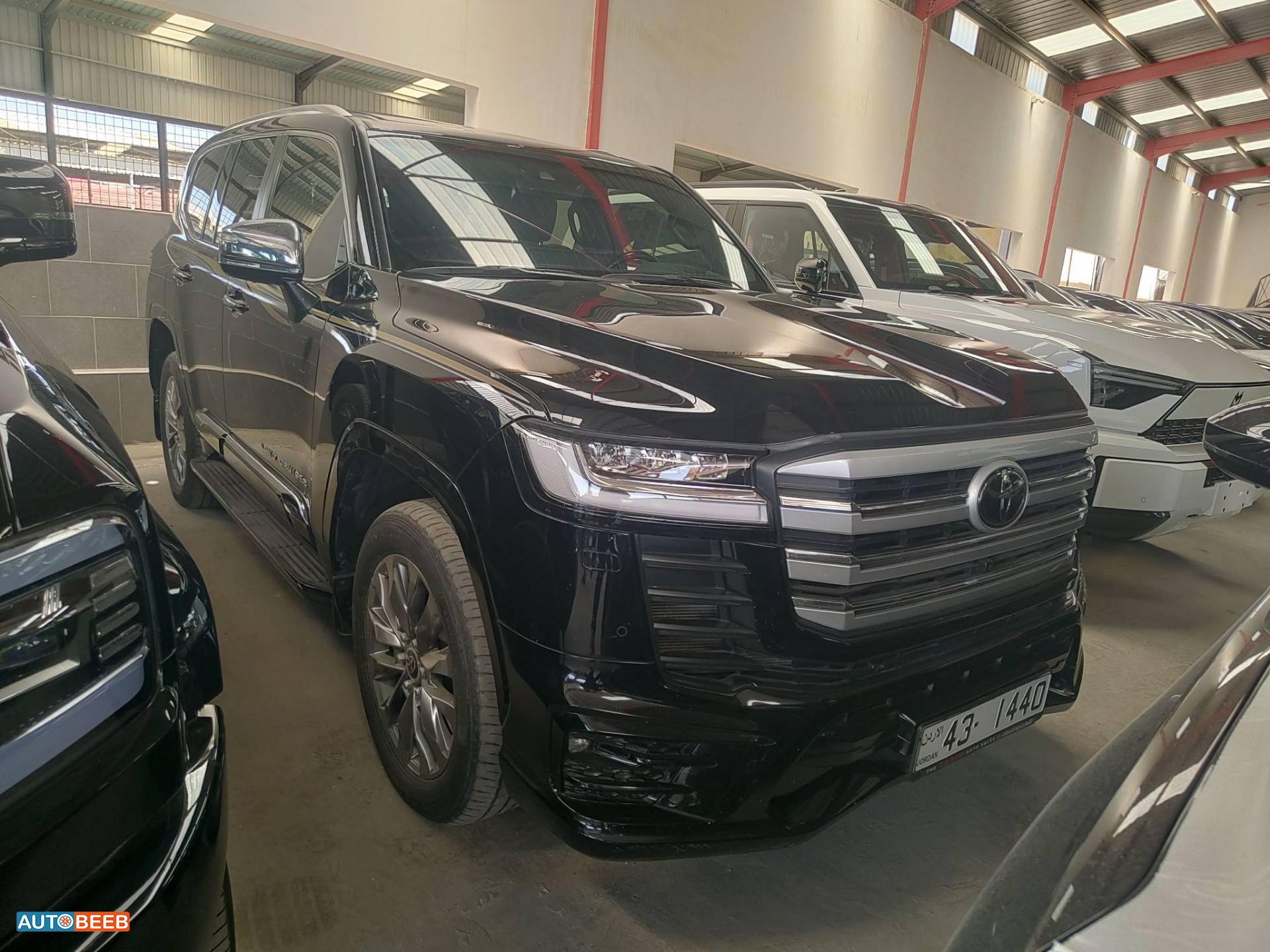 Toyota Land Cruiser 2023