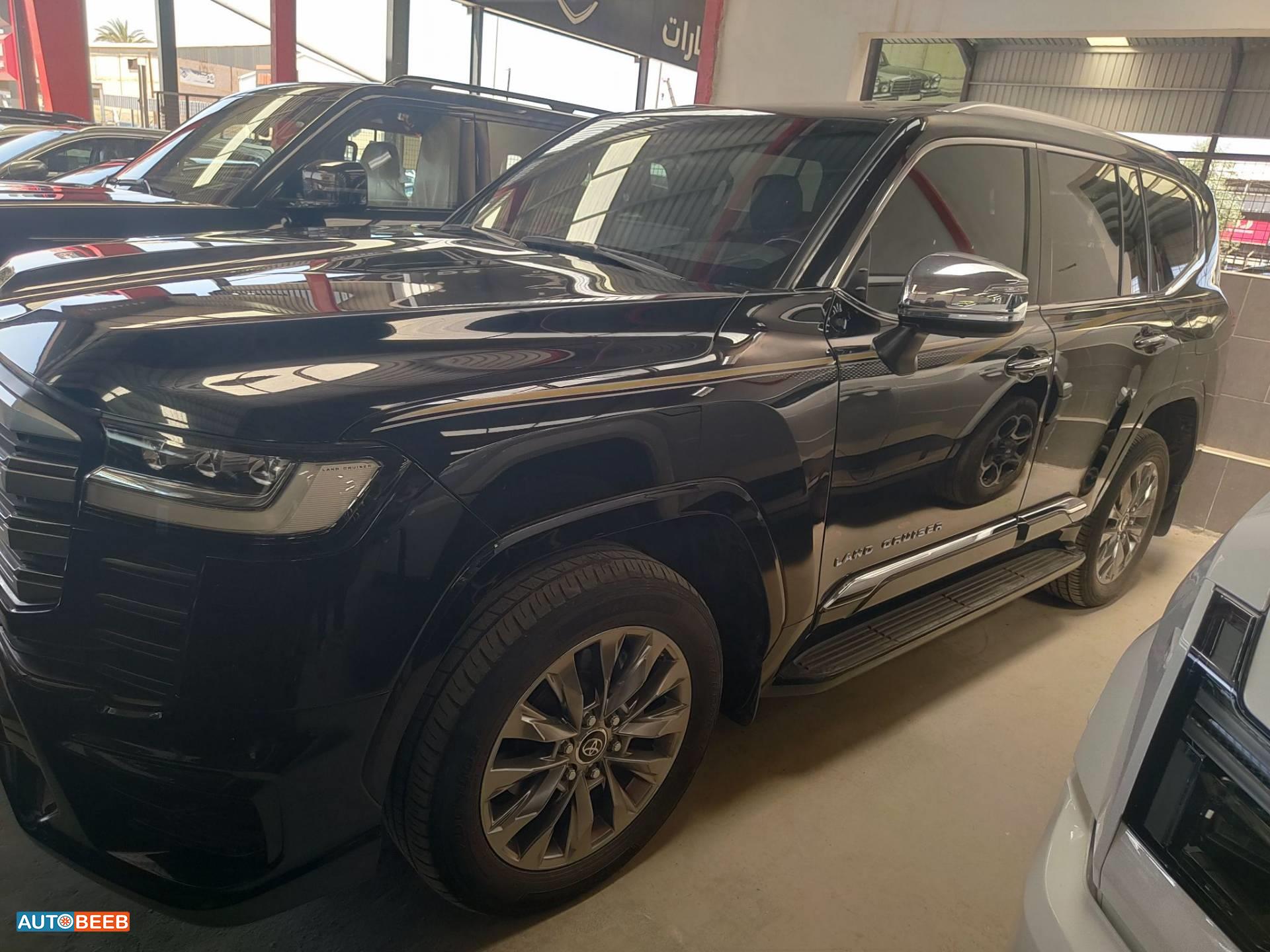 Toyota Land Cruiser 2023