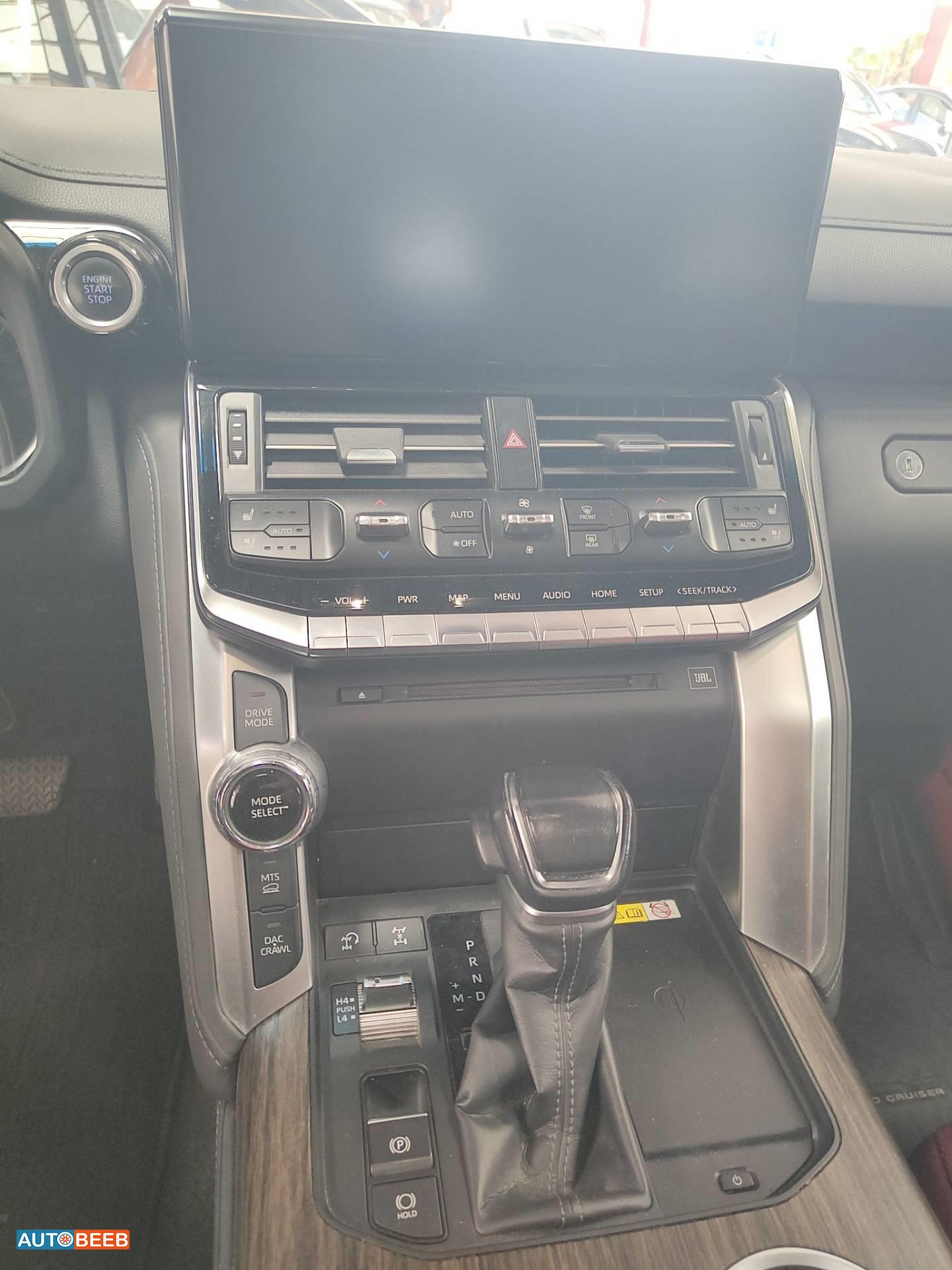 Toyota Land Cruiser 2023