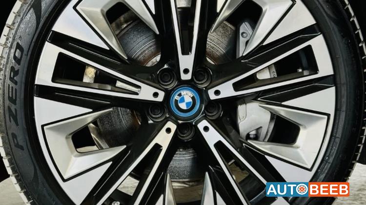 BMW i5 2024