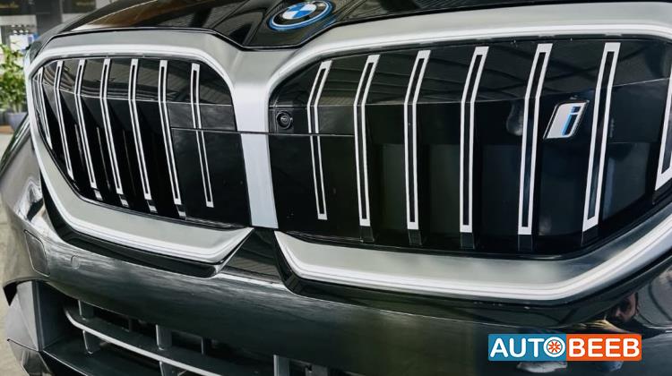 BMW i5 2024