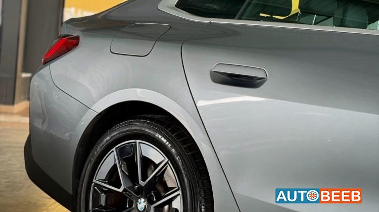 BMW i4 2025