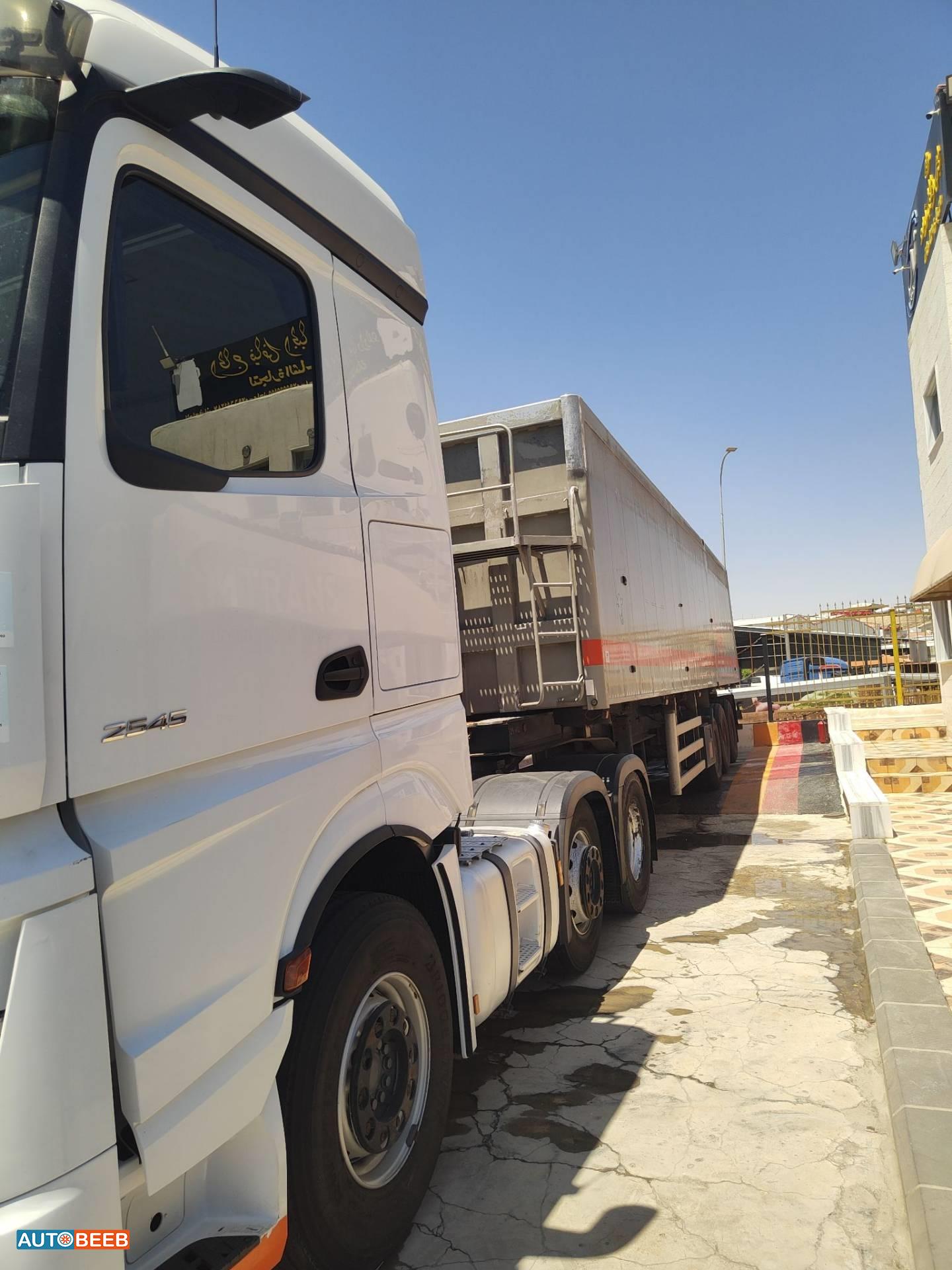 قلاب مرسيدس بنز 2021