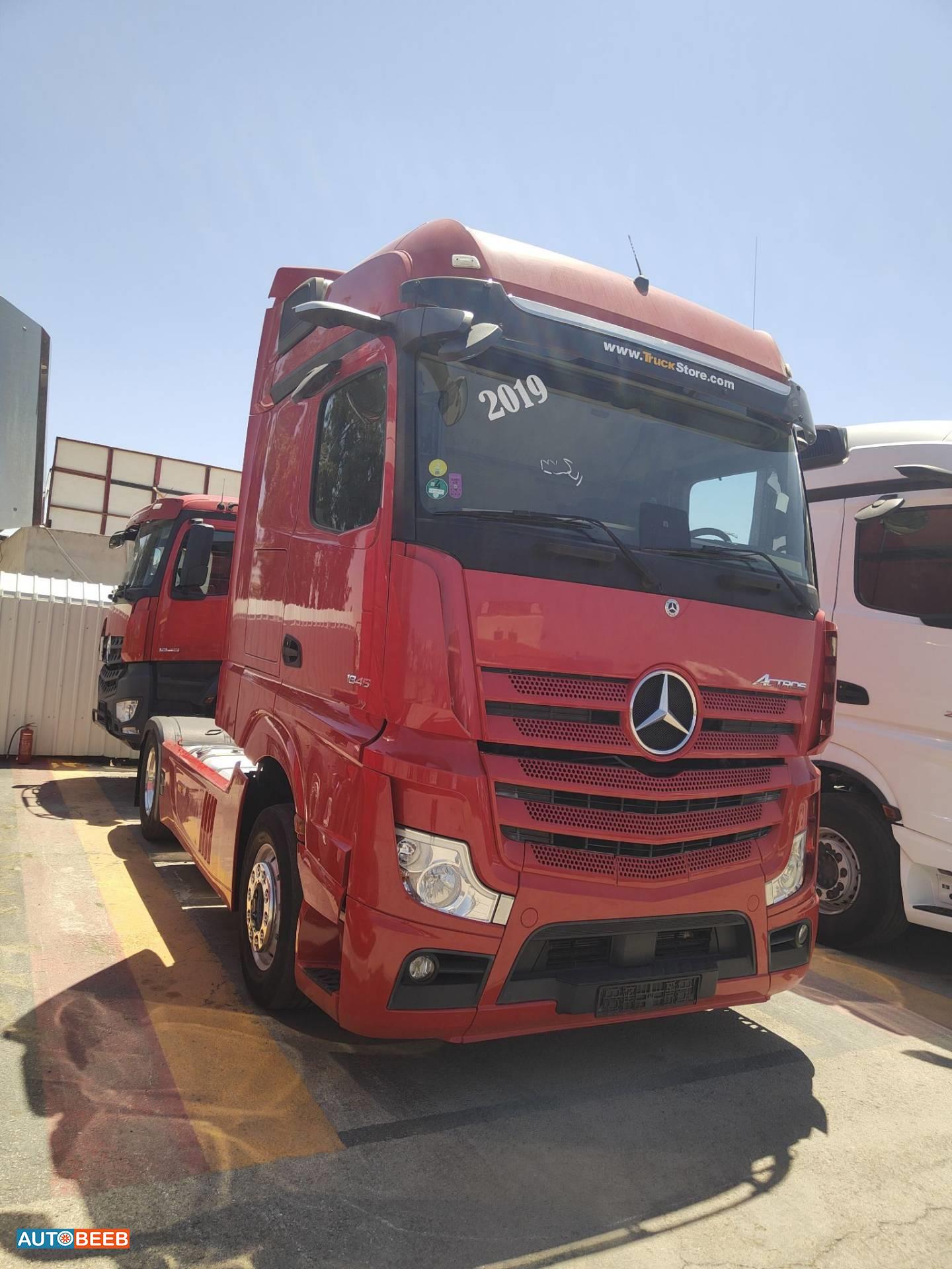Tractor Unit Mercedes Benz 2018