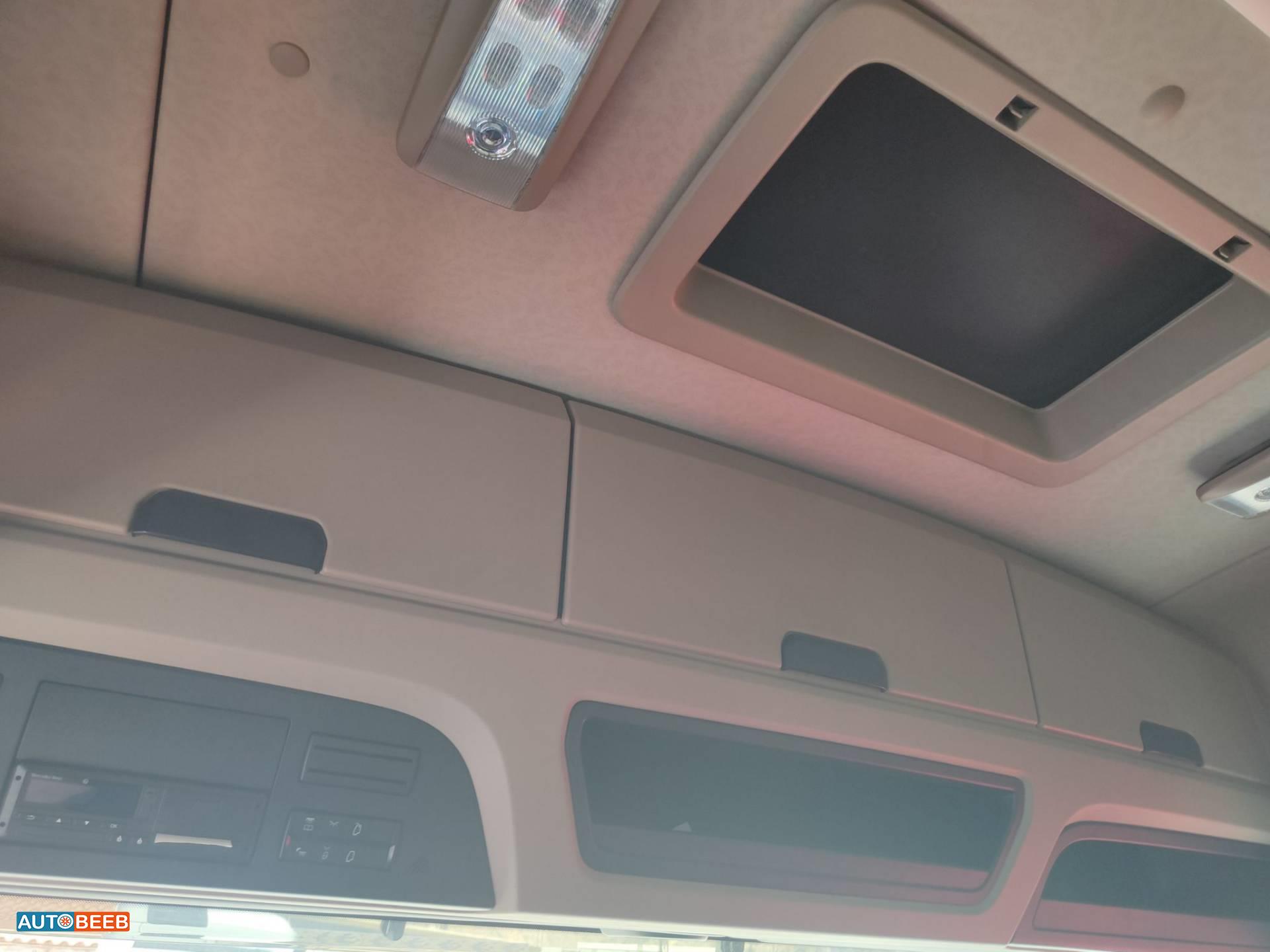 Tractor Unit Mercedes Benz 2018