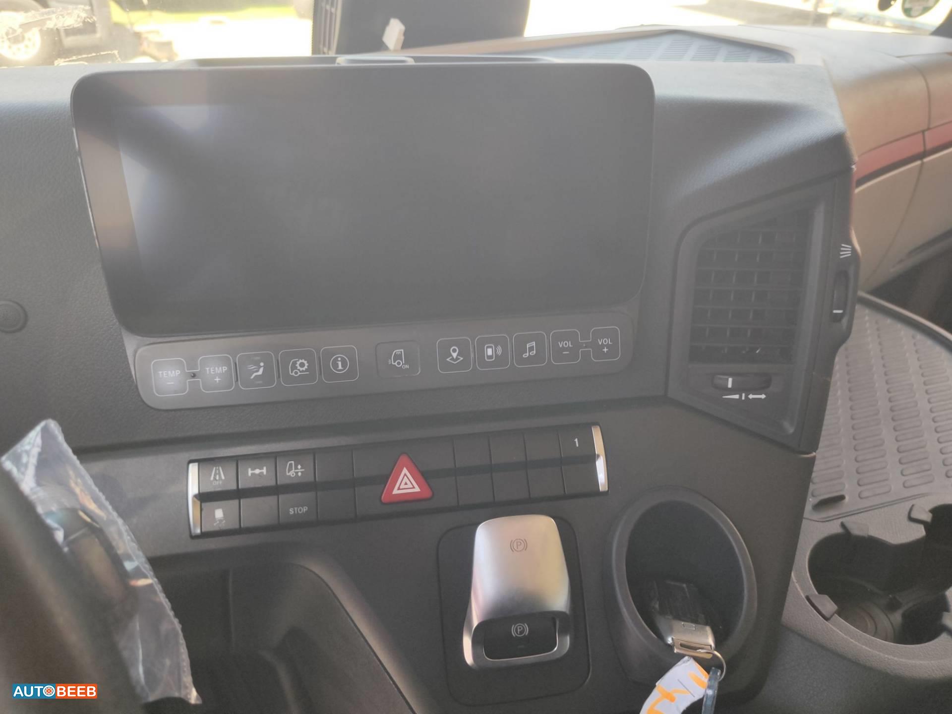 Tractor Unit Mercedes Benz 2018