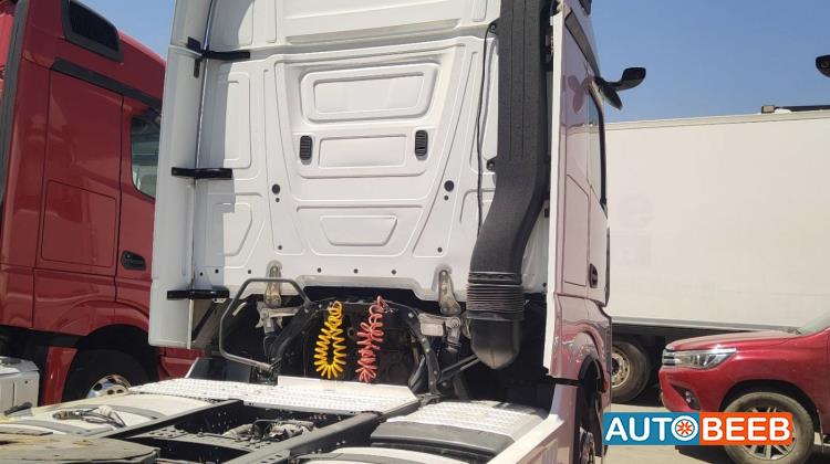 Tractor Unit Mercedes Benz 2021