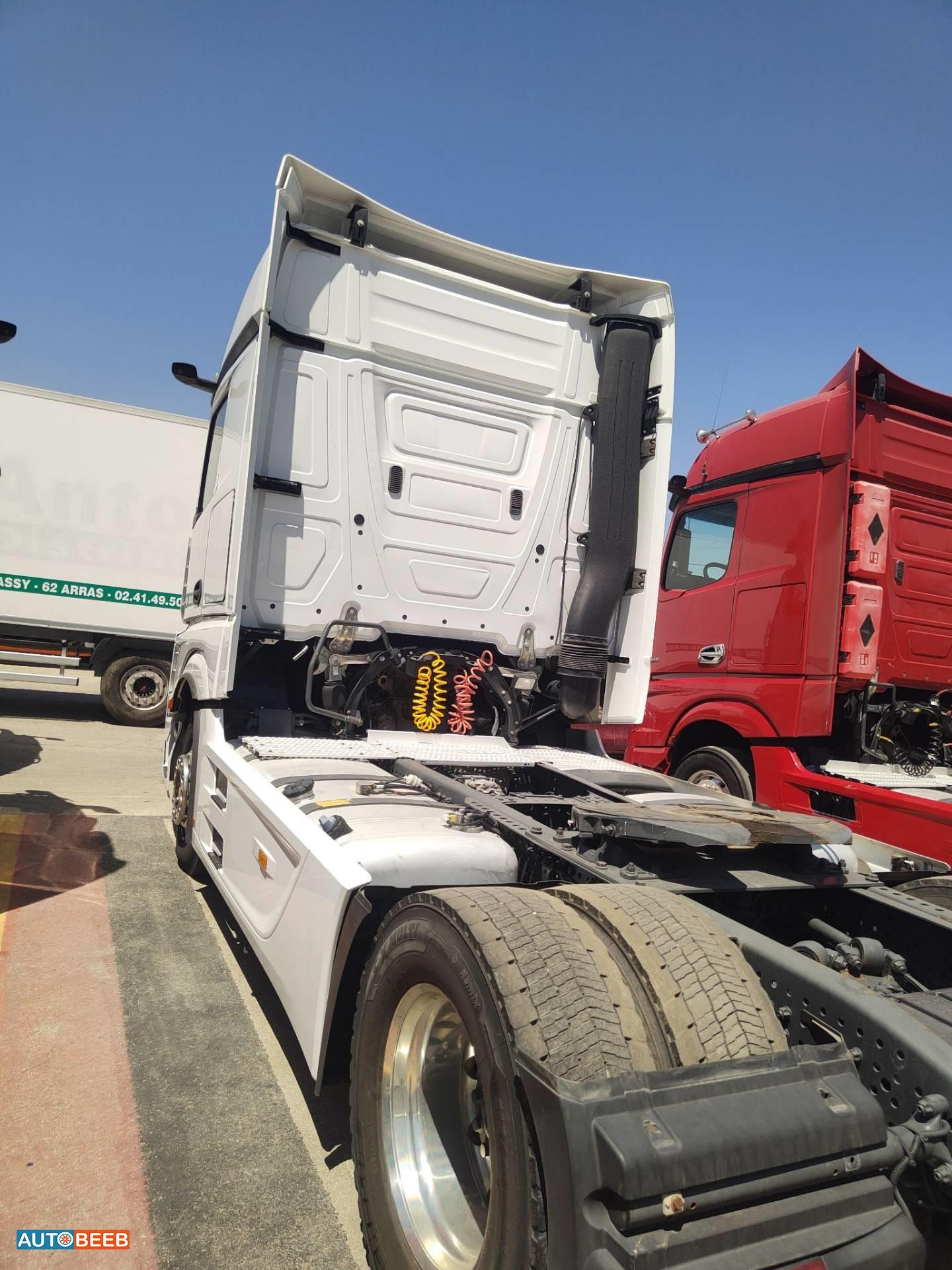 Tractor Unit Mercedes Benz 2021