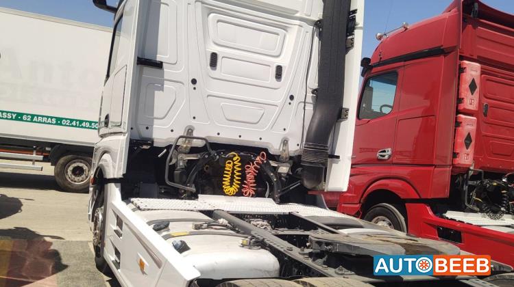 Tractor Unit Mercedes Benz 2021