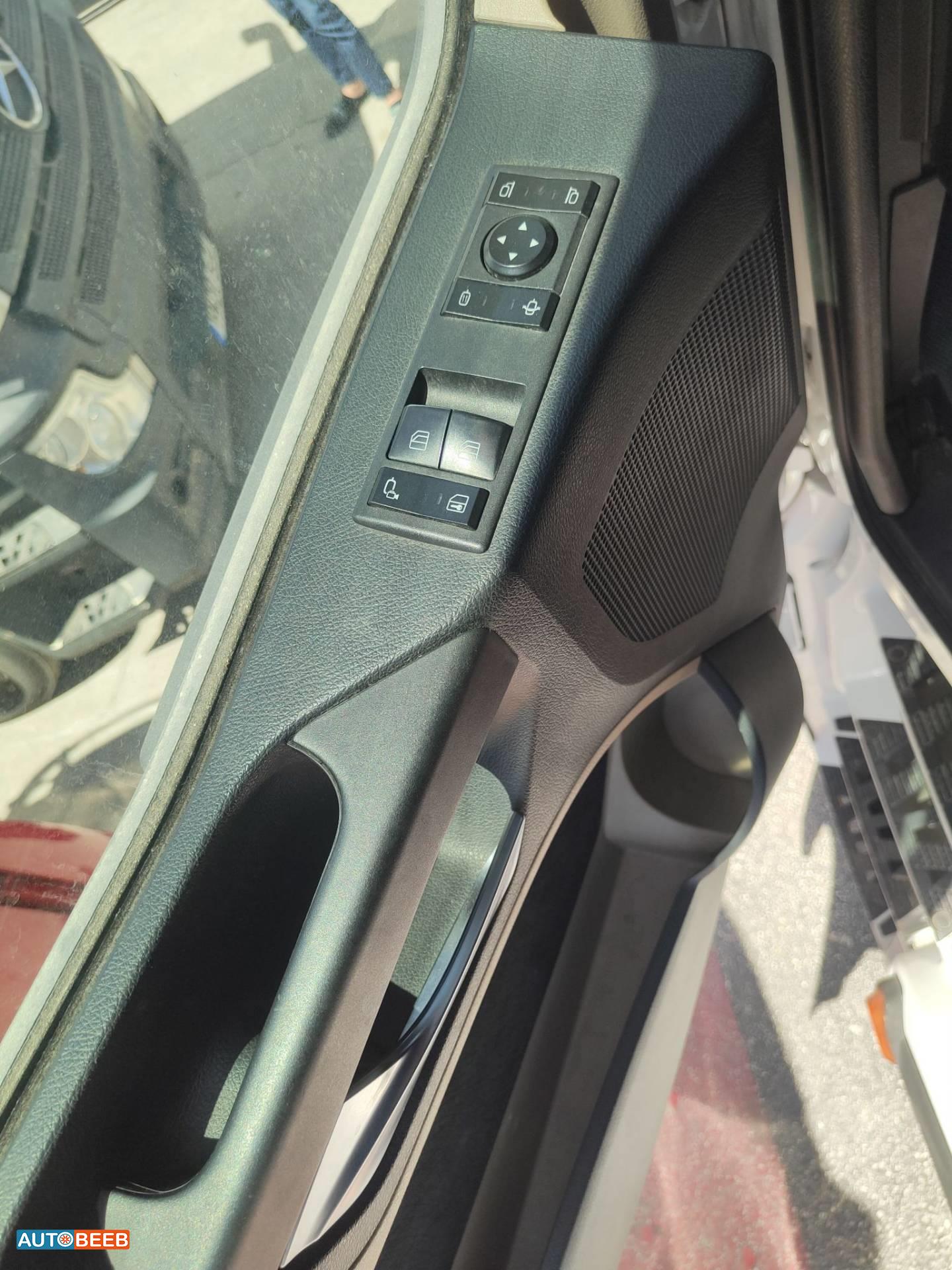 Tractor Unit Mercedes Benz 2021