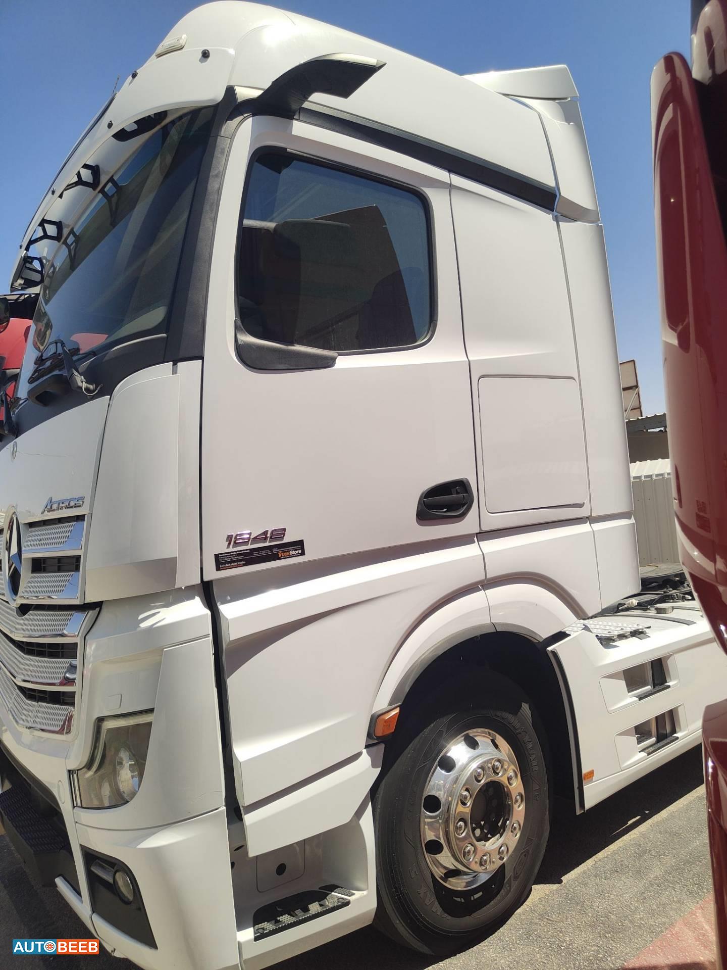 Tractor Unit Mercedes Benz 2021