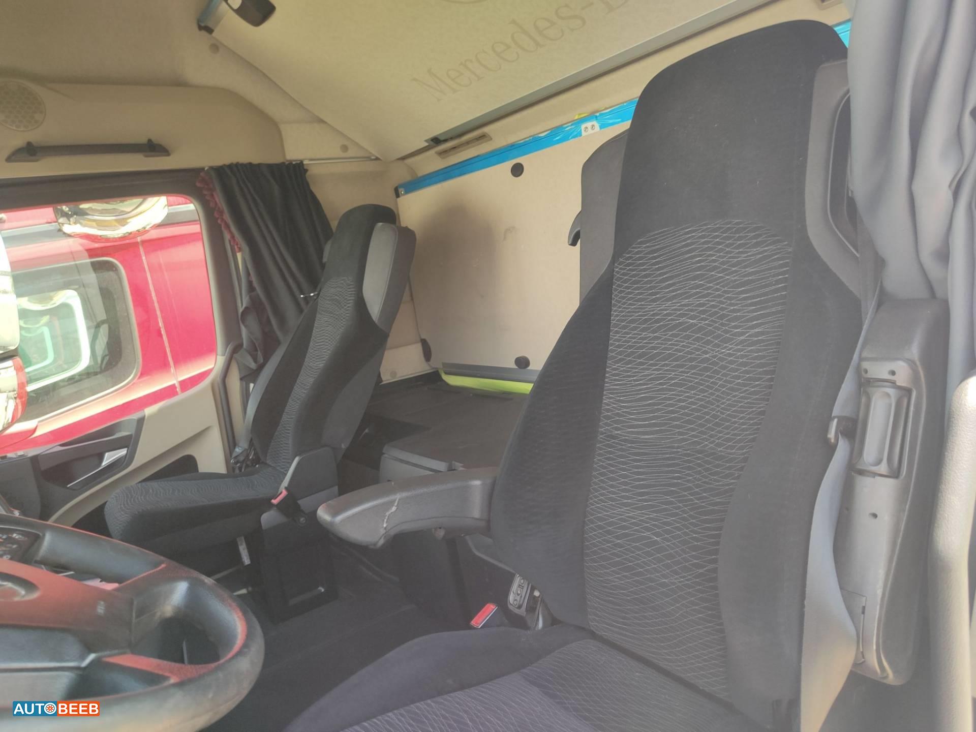 Tractor Unit Mercedes Benz 2019
