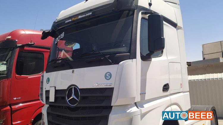 Tractor Unit Mercedes Benz 2019