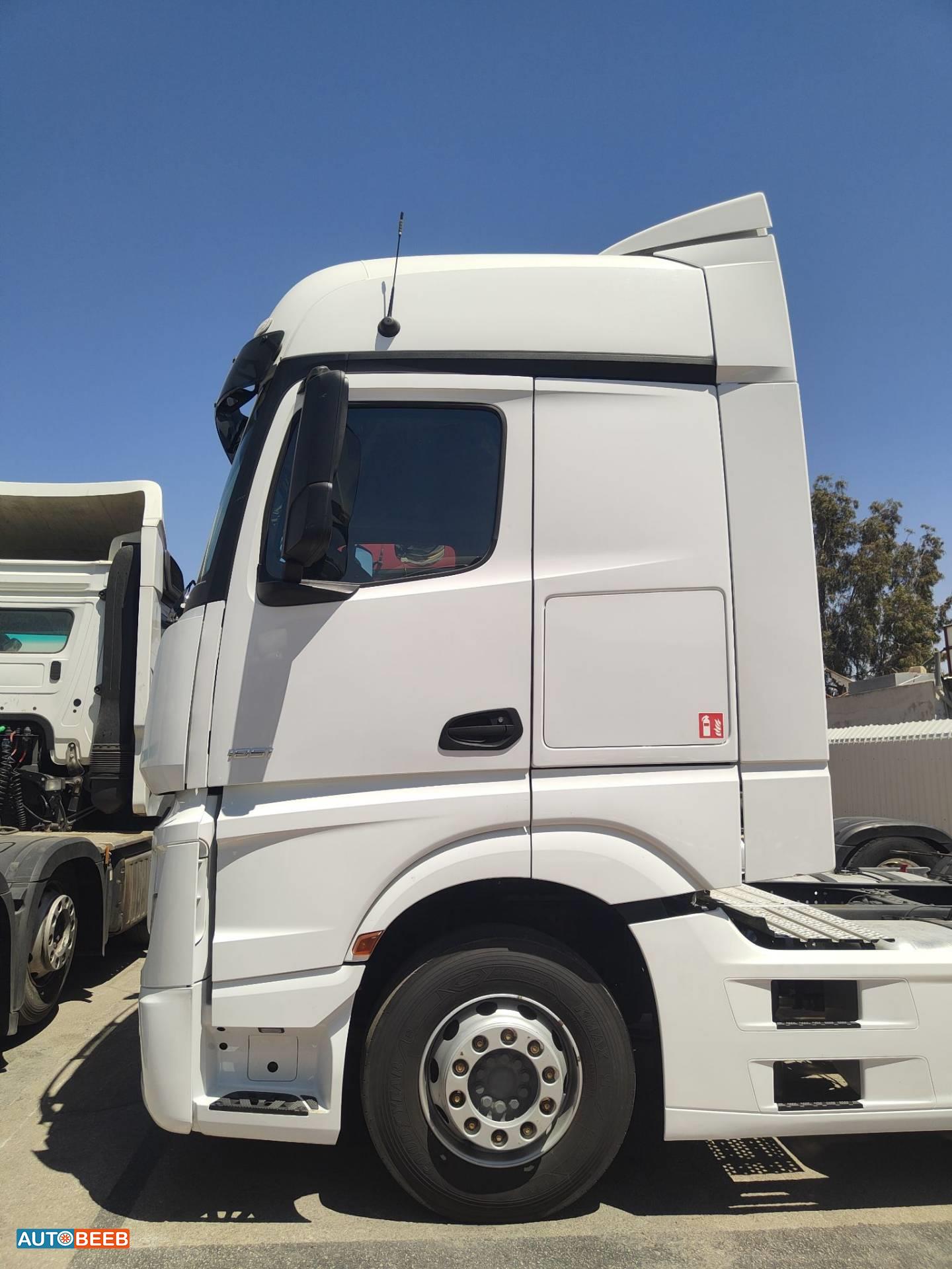 Tractor Unit Mercedes Benz 2019
