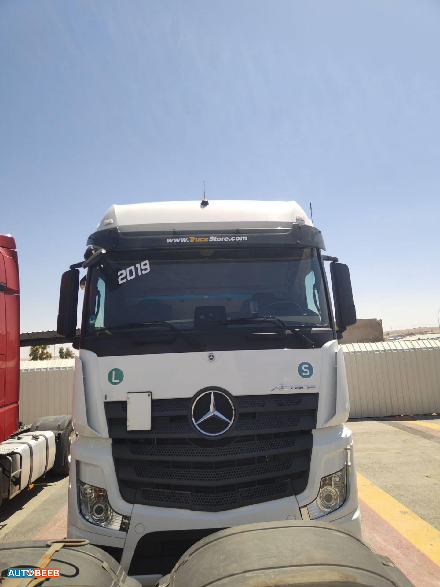 Tractor Unit Mercedes Benz 2019