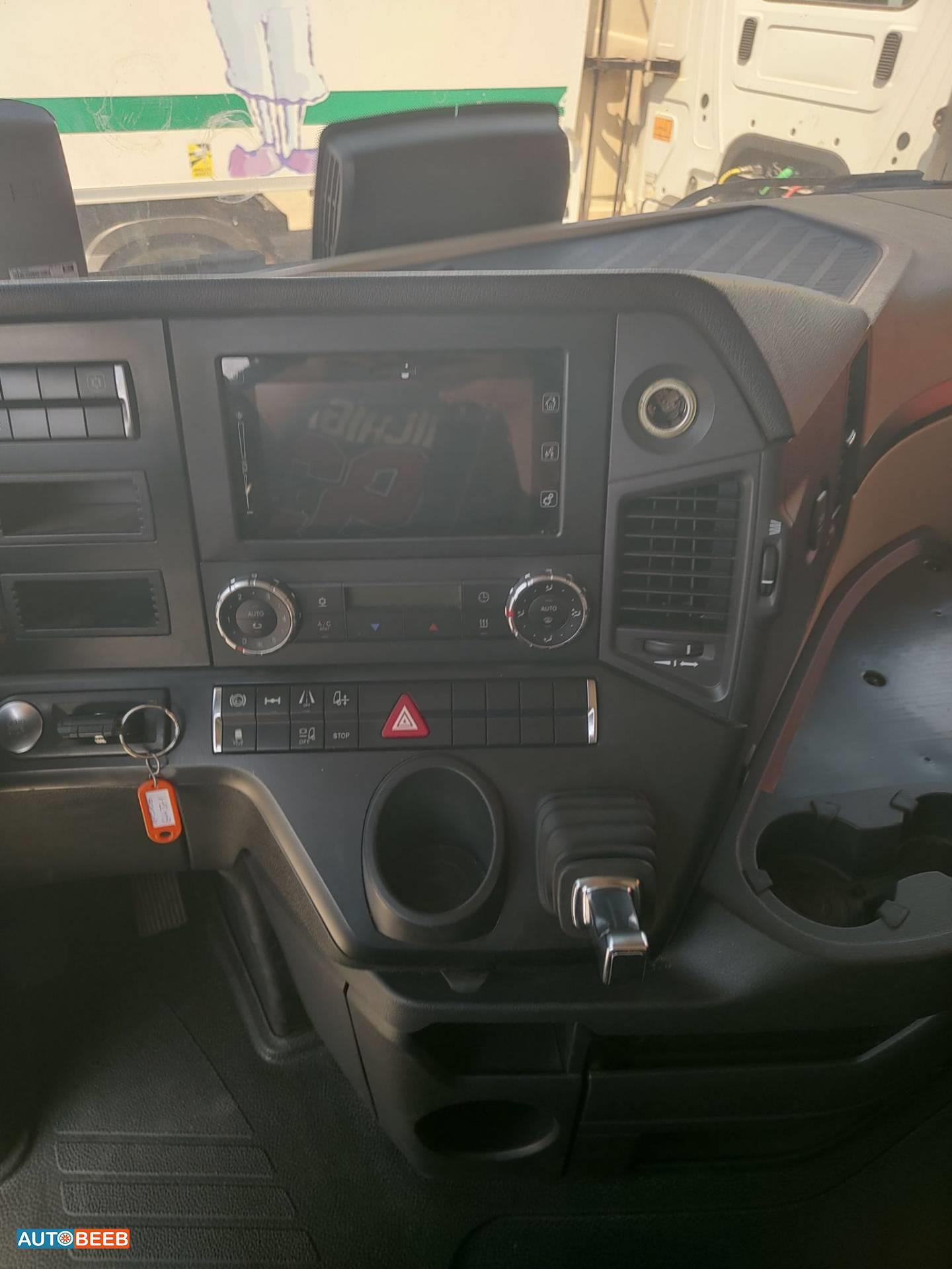 Tractor Unit Mercedes Benz 2019