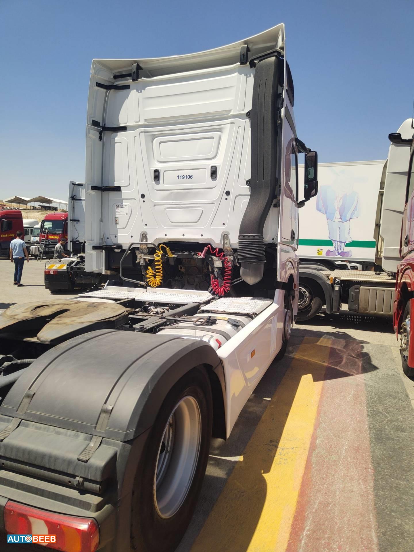 Tractor Unit Mercedes Benz 2019