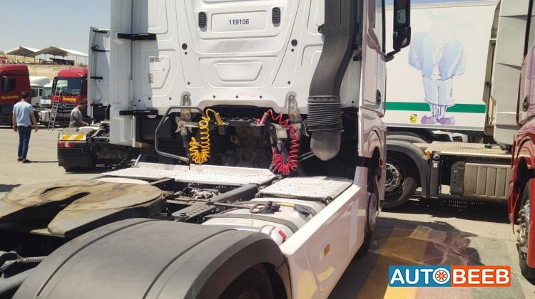 Tractor Unit Mercedes Benz 2019