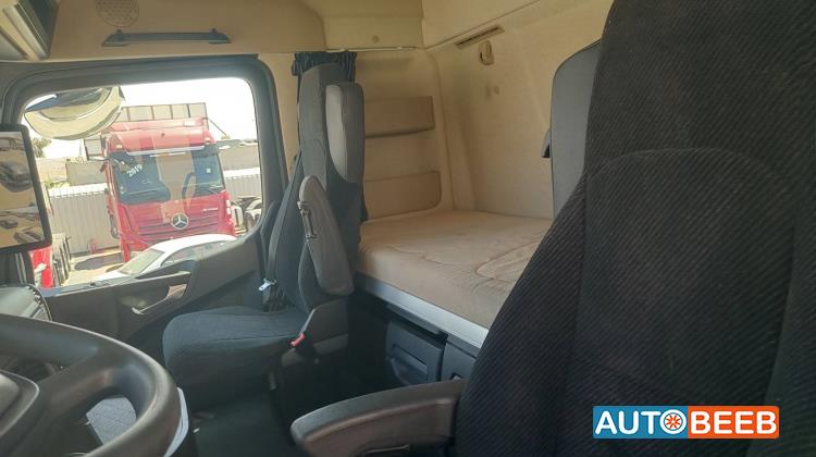 Tractor Unit Mercedes Benz 2023
