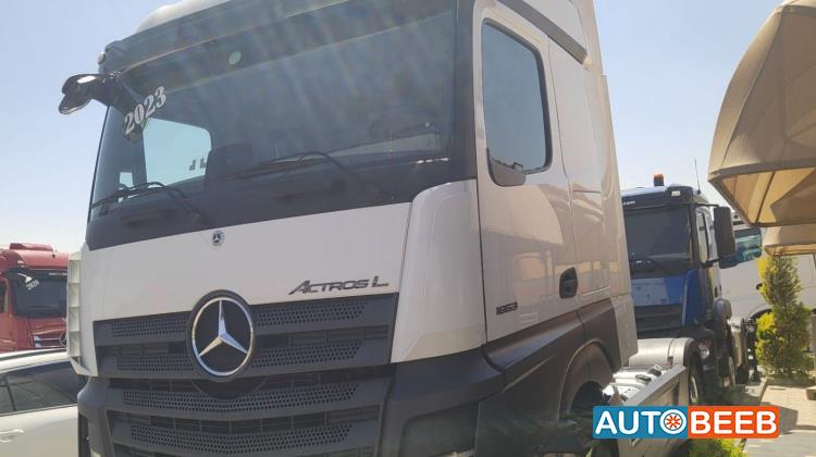 Tractor Unit Mercedes Benz 2023