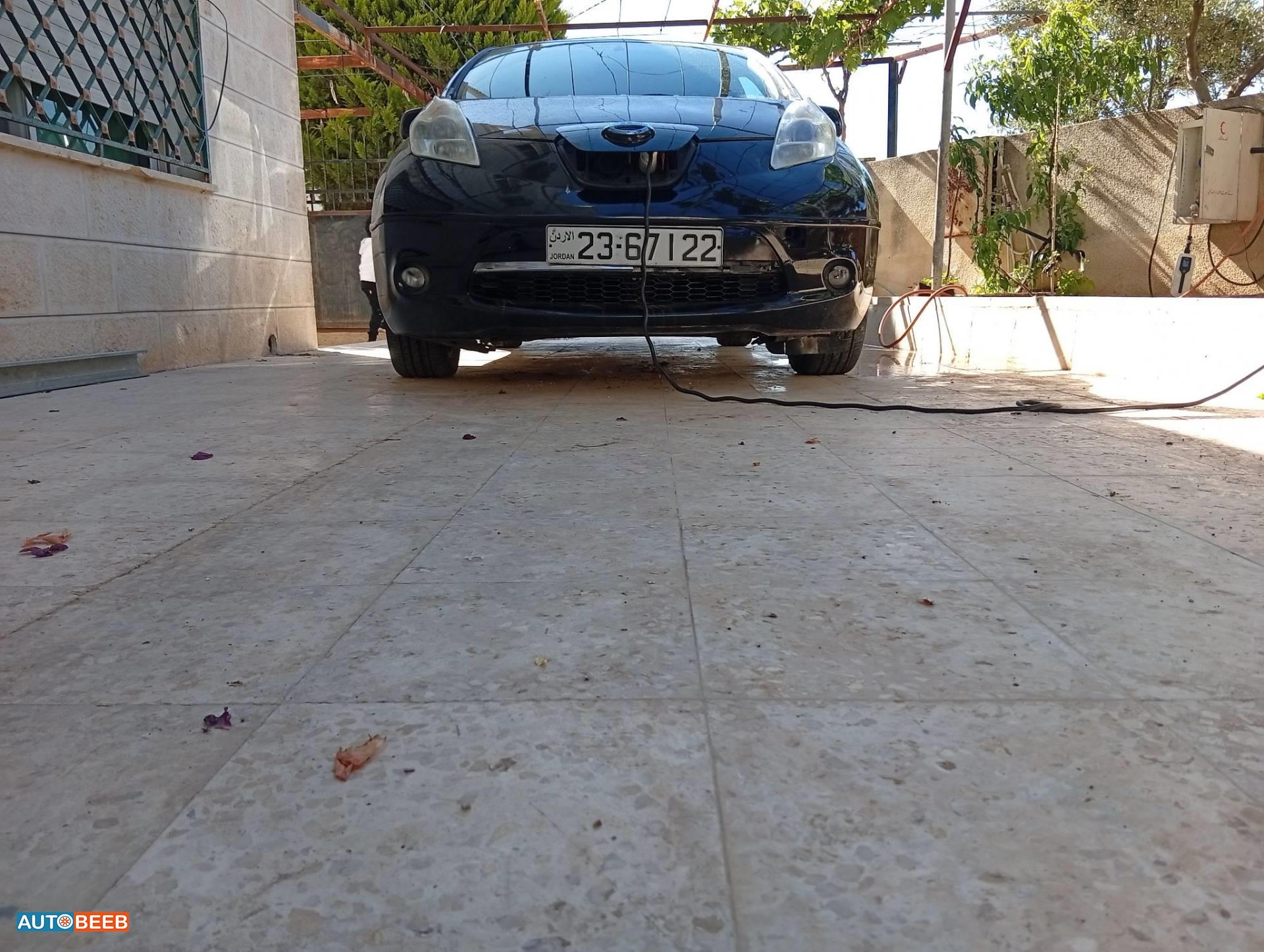 نيسان ليف 2013
