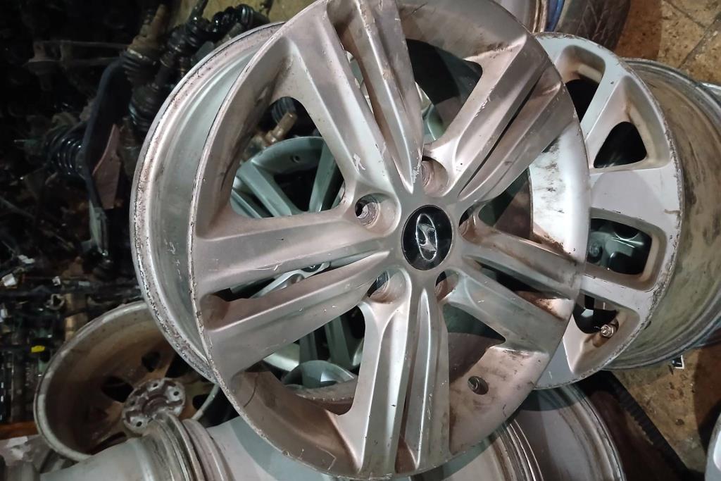  Wheel and Rims  