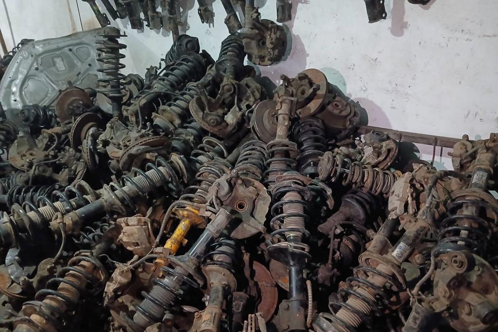  Shock Absorber Hyundai Verna