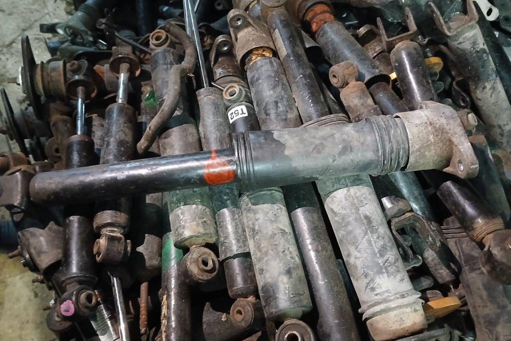  Shock Absorber Hyundai Verna