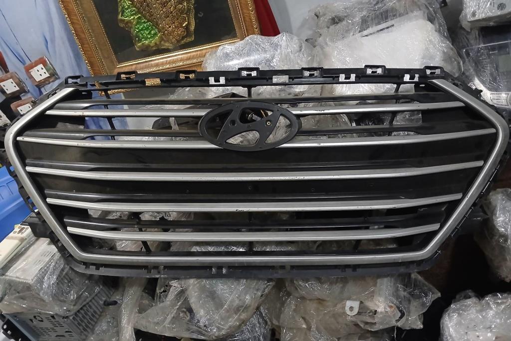 Body  Grilles Hyundai Elantra