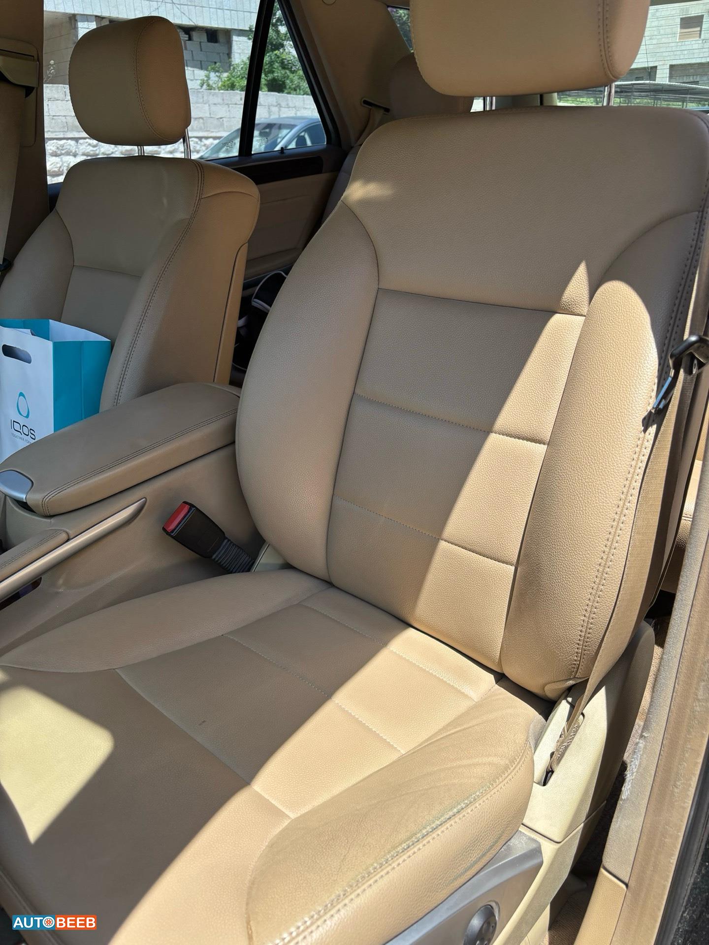 Mercedes Benz ML350 2011