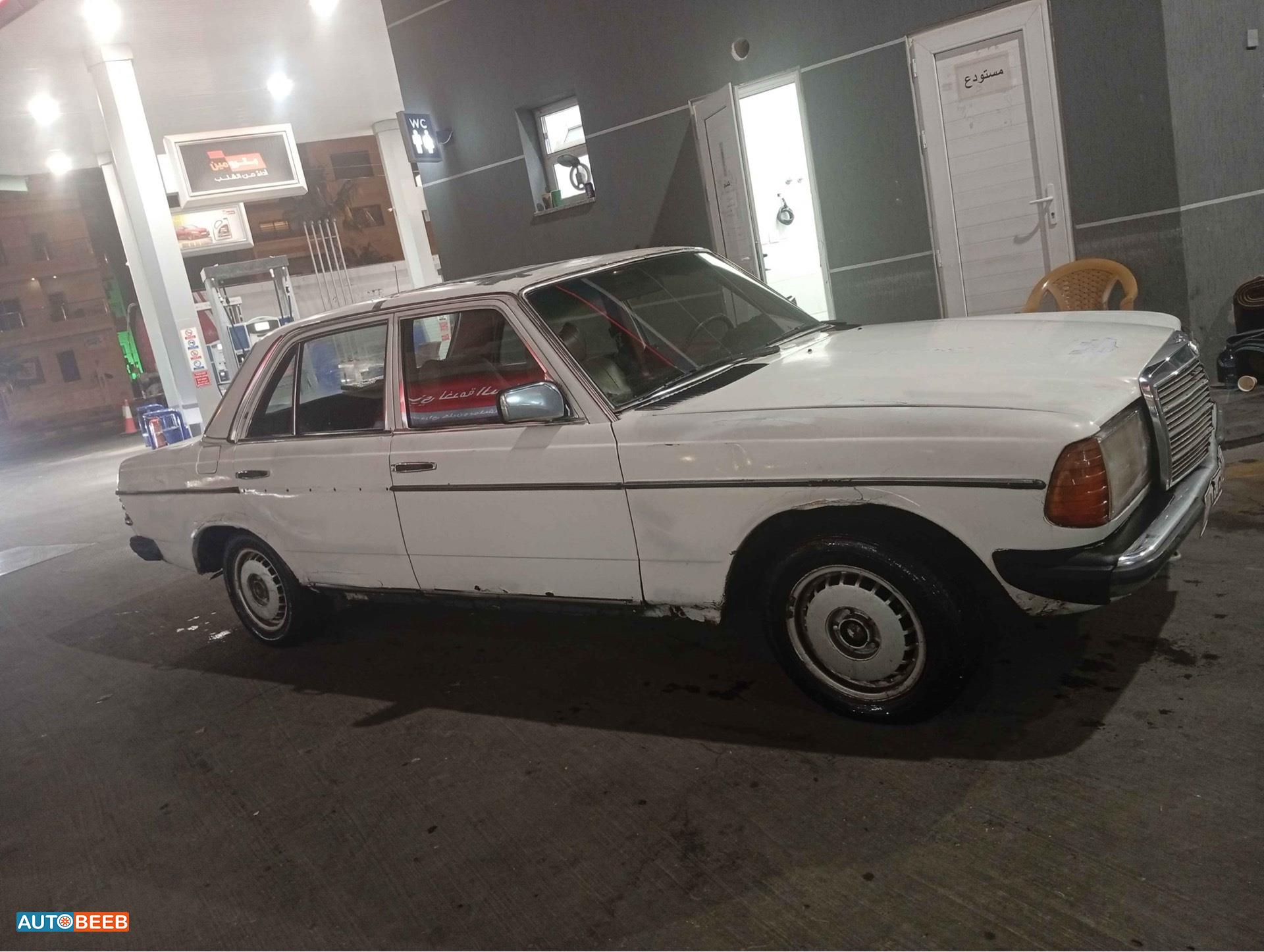 مرسيدس بنز E200 1978