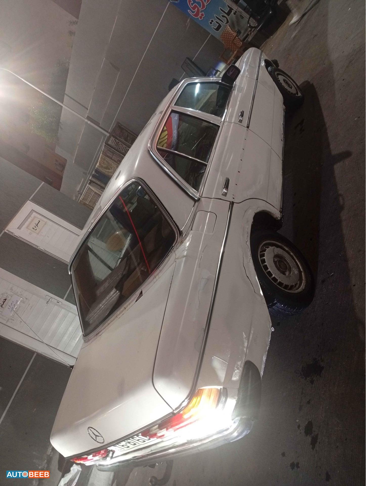 مرسيدس بنز E200 1978