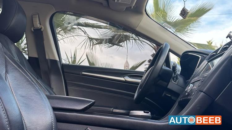 Ford Fusion 2017