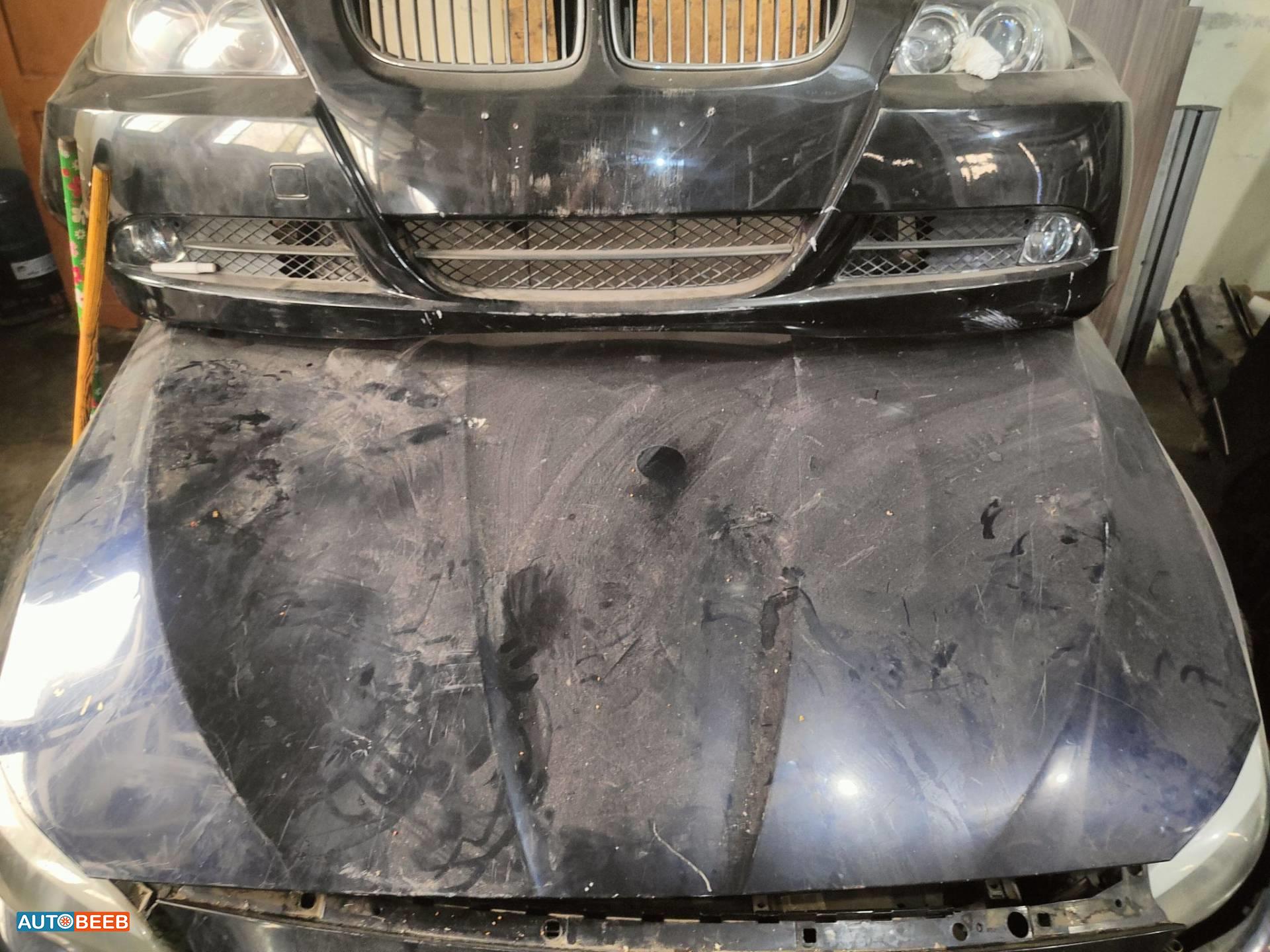 Body  Hood BMW 530