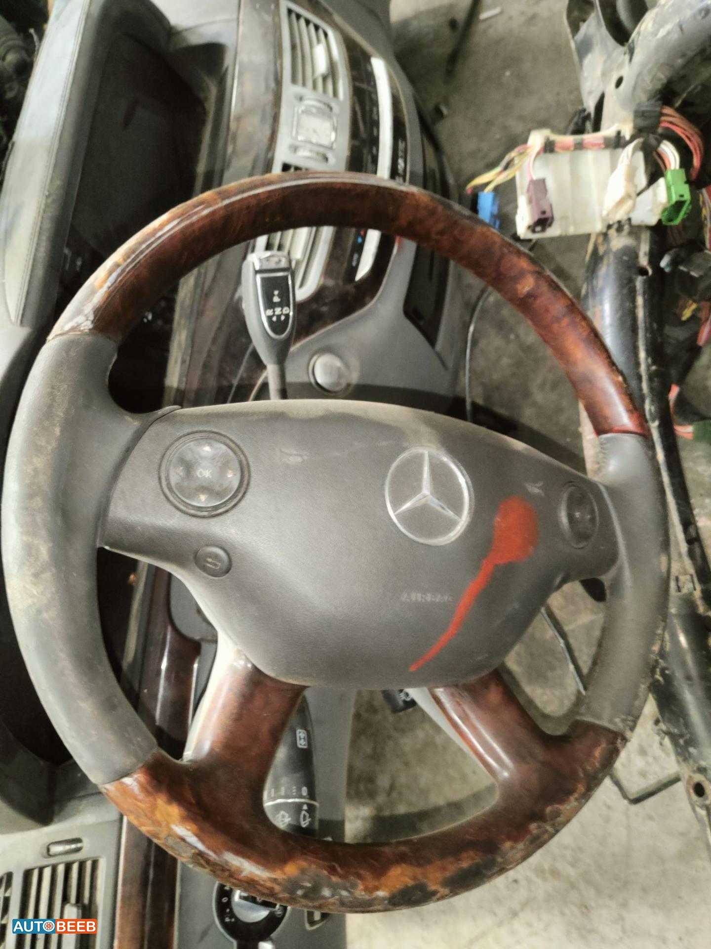 Cabin  Steering Wheel Mercedes Benz S500