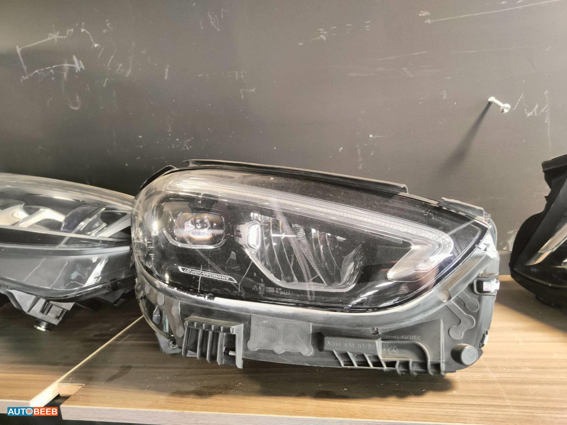 Lights Front light Mercedes Benz C200