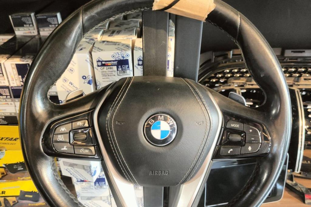 Cabin  Steering Wheel BMW 530