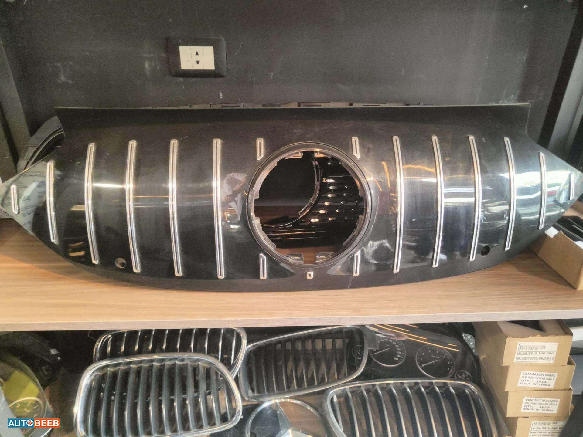 Body  Grilles Mercedes Benz EQS450