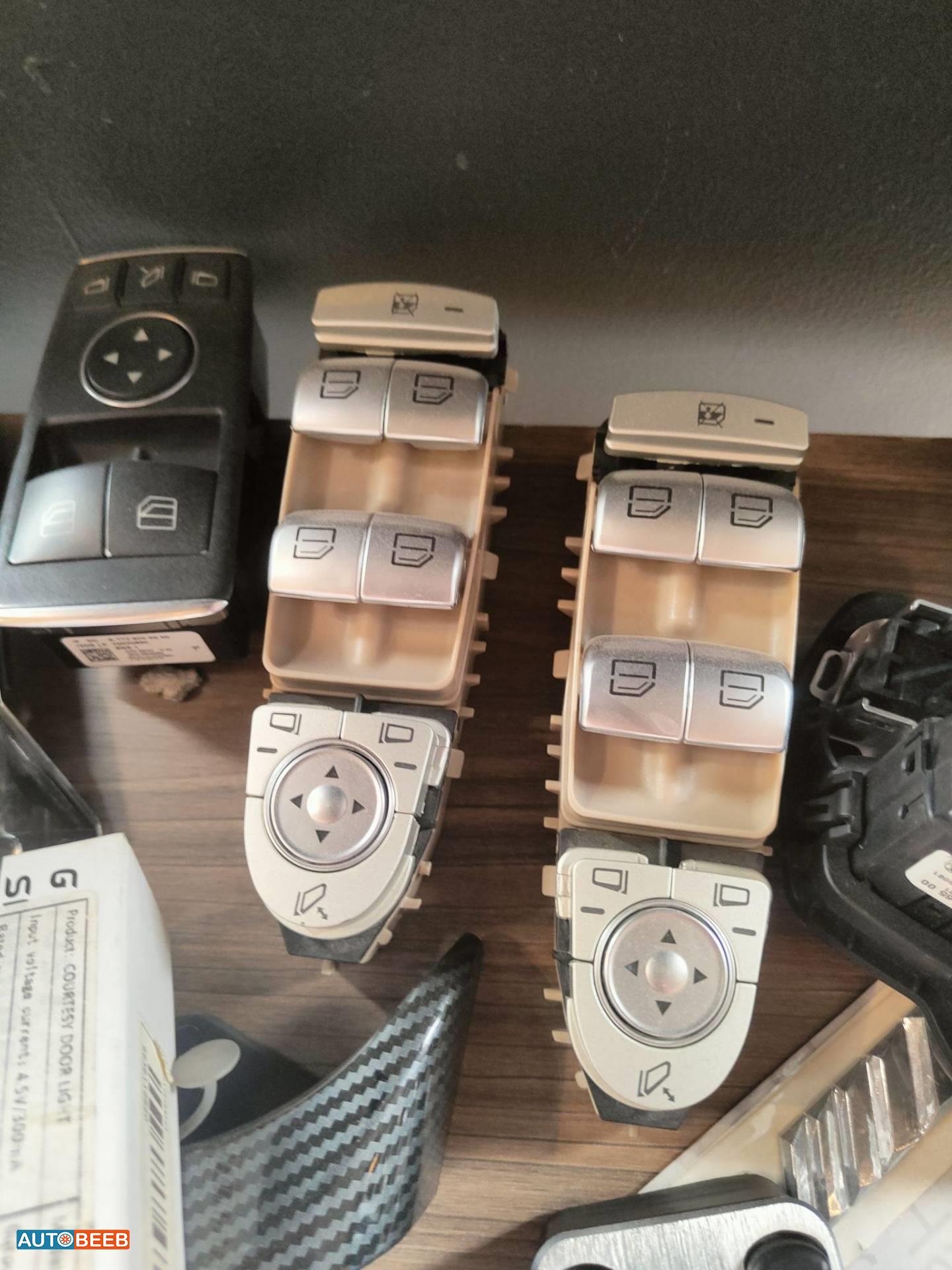 Cabin  Control buttons Mercedes Benz C200