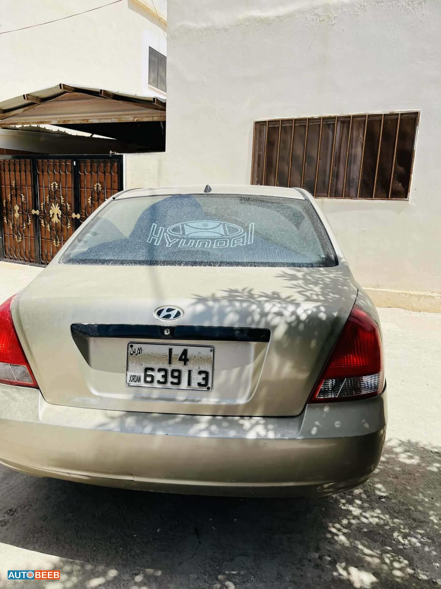 Hyundai Elantra 2003