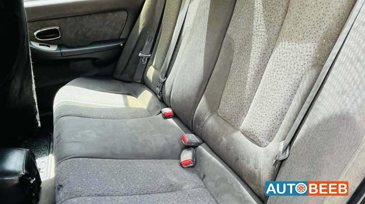 Hyundai Elantra 2003