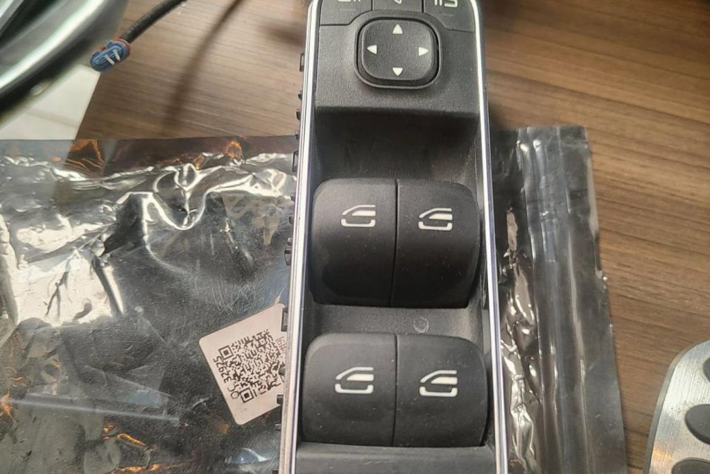 Cabin  Control buttons Mercedes Benz 