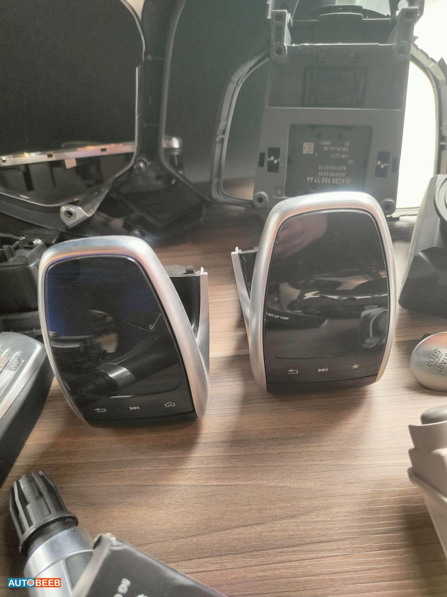 Cabin  Control buttons Mercedes Benz C200