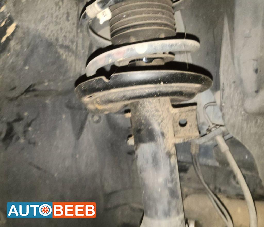  Shock Absorber Mercedes Benz E200