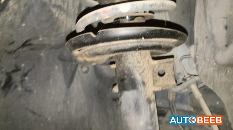  Shock Absorber Mercedes Benz E200
