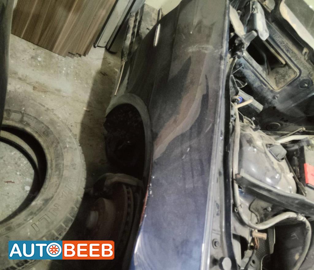Body  Fenders  Mercedes Benz E200