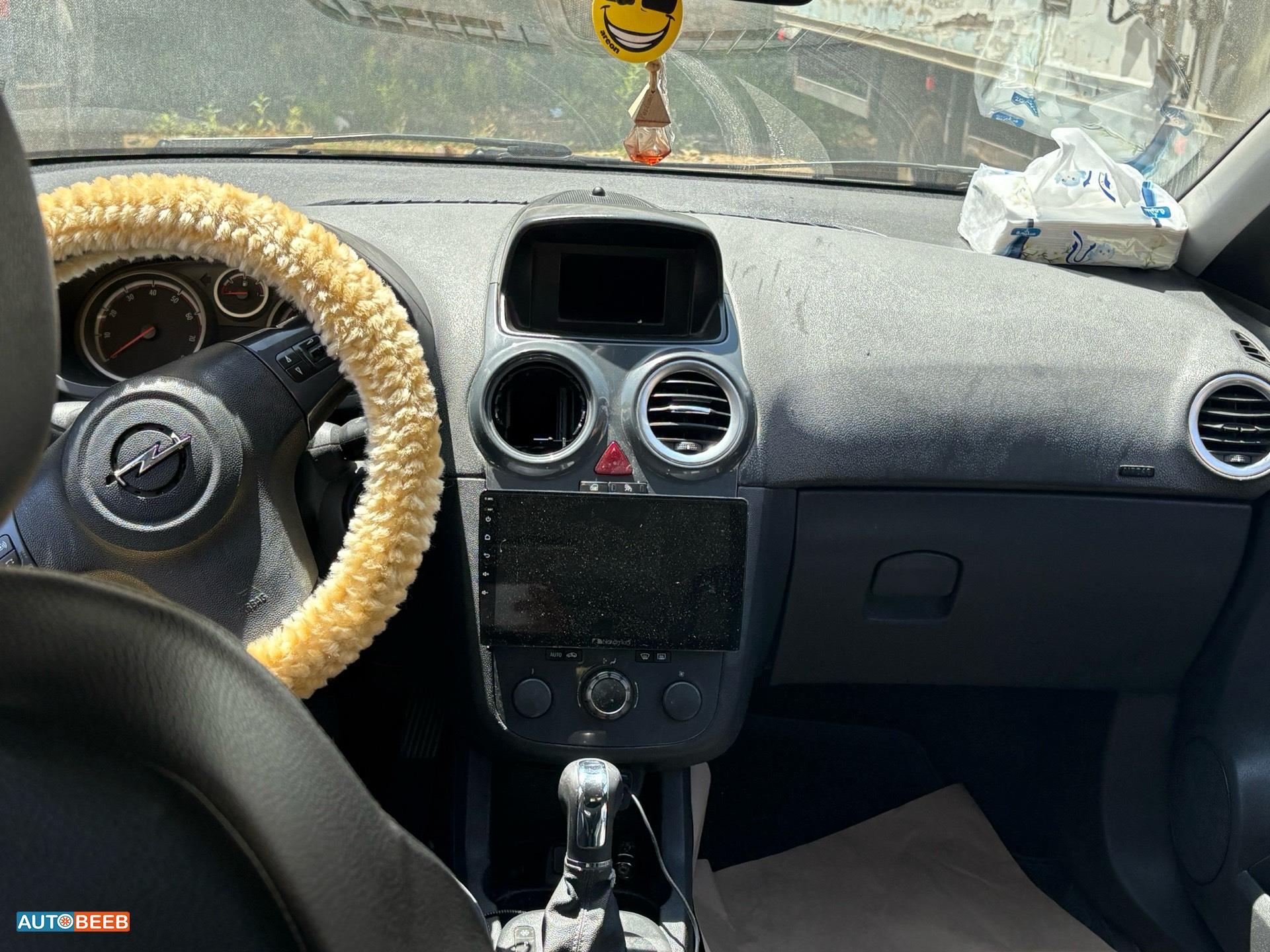 اوبل كورسا 2012