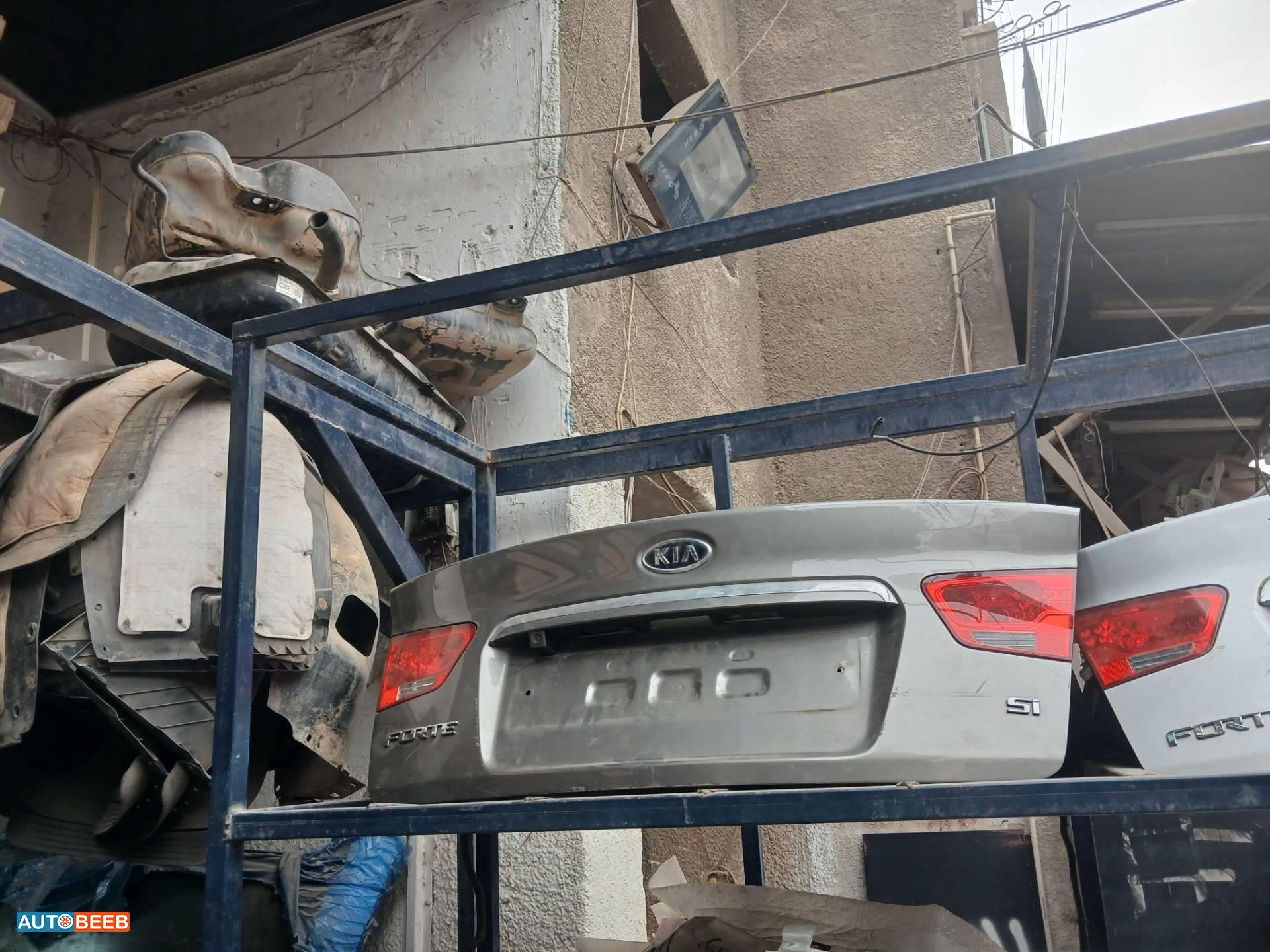 Body  Trunk KIA Cerato