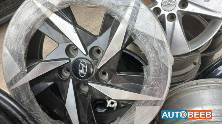  Wheel and Rims  